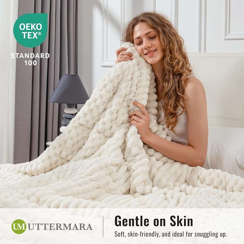 Uttermara Weighted Blanket for Adults Queen Size 15lbs, Soft Cozy Sherpa Fleece Heavy Blanket for Sleep and Calm, Fuzzy Warm Jacquard Bed Blanket, 60 x 80 Inches, Cream White - Image 4