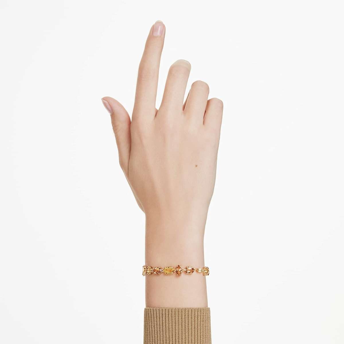 Swarovski Gema bracelet, Mixed cuts, Yellow, Gold-tone plated - Image 6