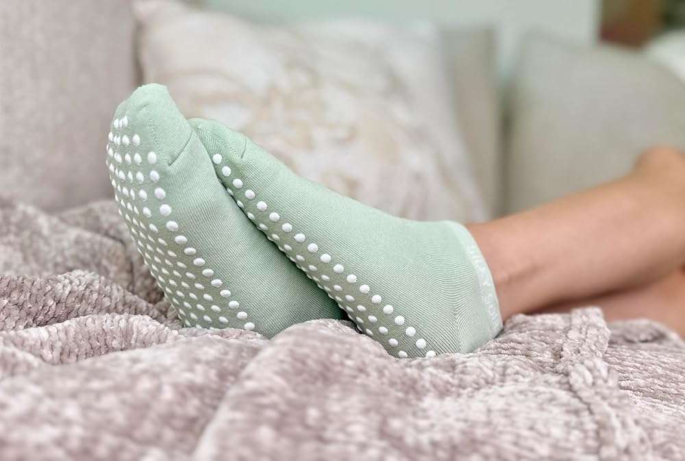 Silky Soul Moisturizing Silicone Socks for Dry Feet & Cracked Heels with Hydrating Tincture - Foot Softening & Heel Repair - Intensive Foot Repair (Sage, Large) - Image 3